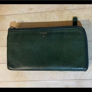 Fossil Green Leather Zippered Wallet